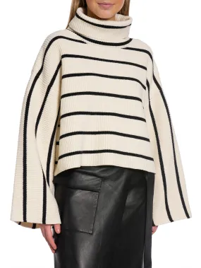 GESTUZ SWEATER GEORGIA SHORT PULLOVER EGRET WITH BLACK STRIPES