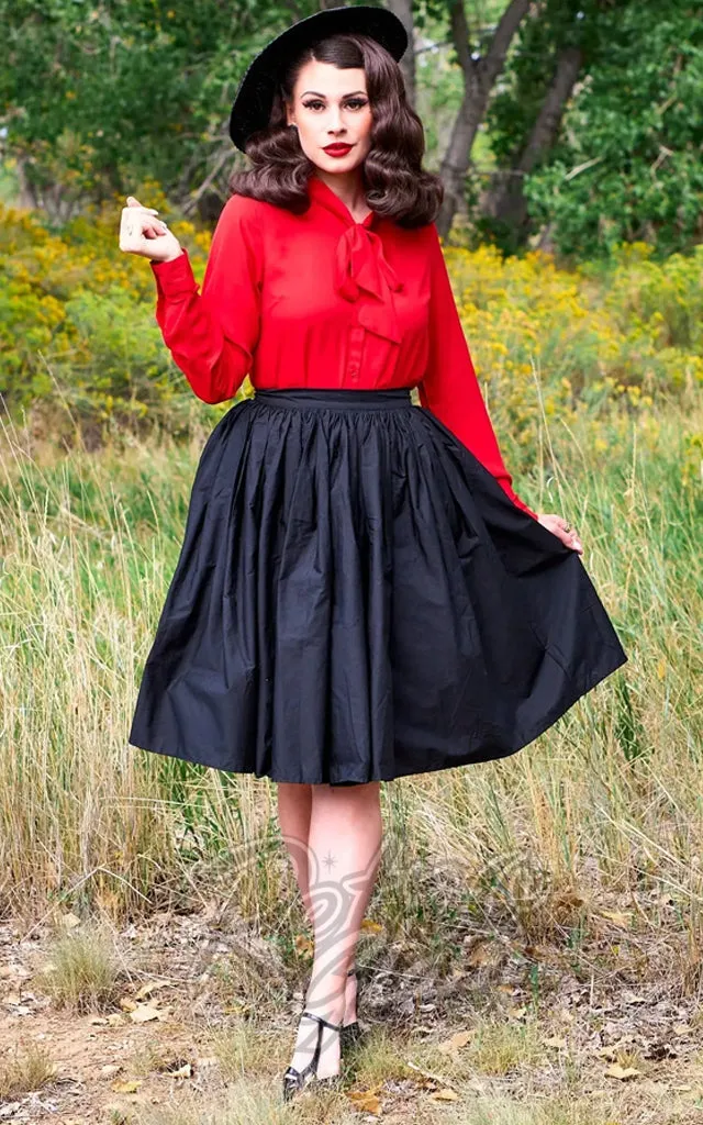 Retrolicious Helen Retro Blouse in Red - 2XL left only