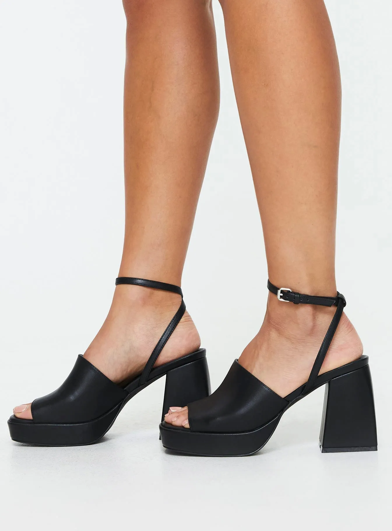 Rhiannon Heels Black