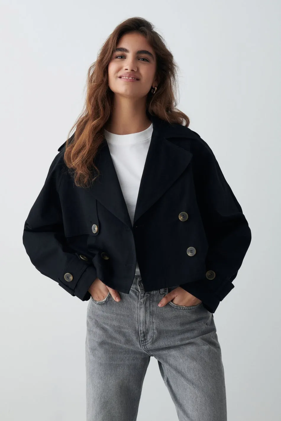 Short trench coat